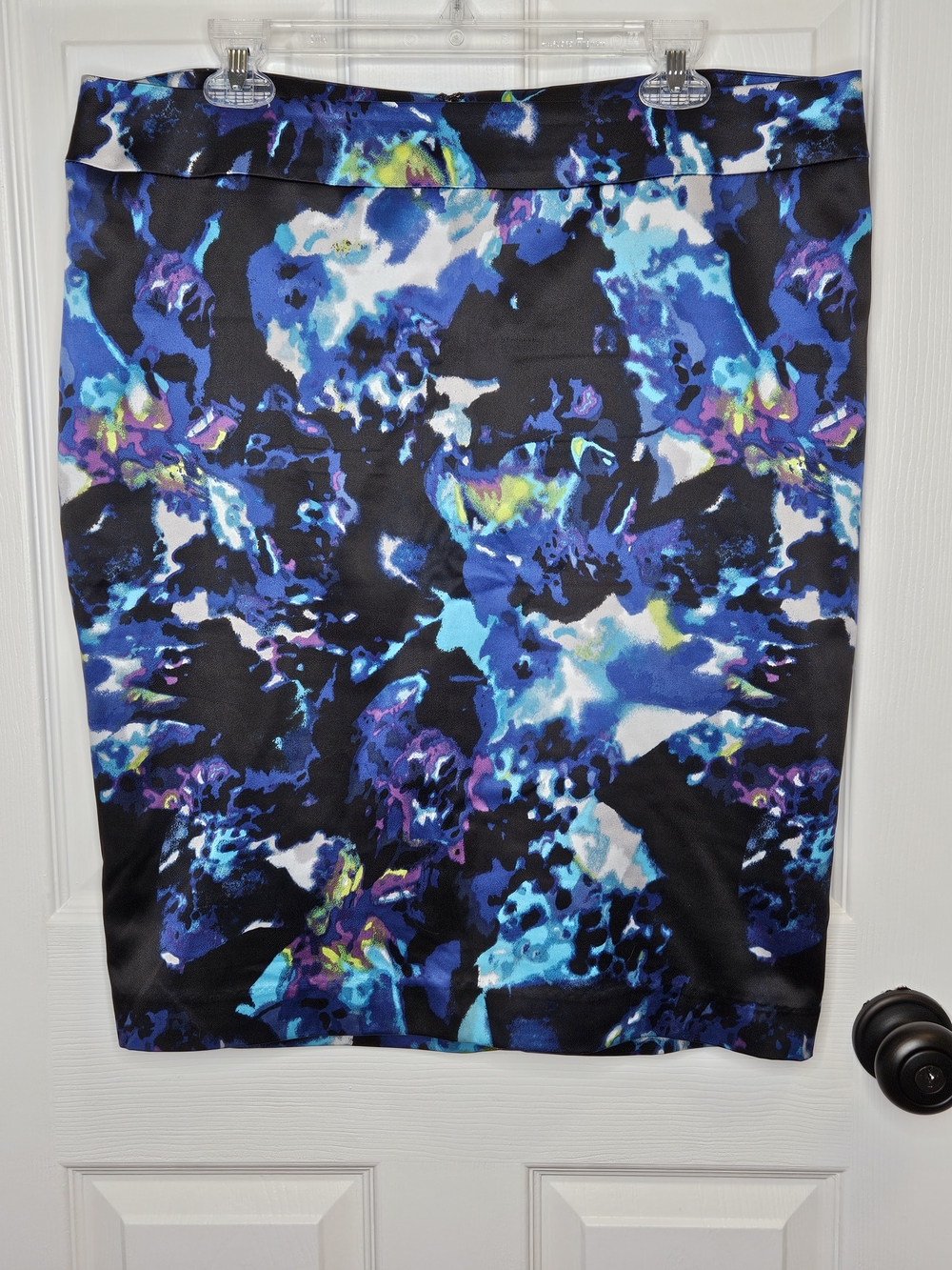 NWOT Reitmans Plus Size 14 Multi-Color Pencil Skirt Abstract Print Knee Length